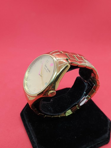 Reloj pulsera Kate Spade Nueva York tono oro en vivo colorido, pantalla de fecha. #116. - Imagen 2 de 8