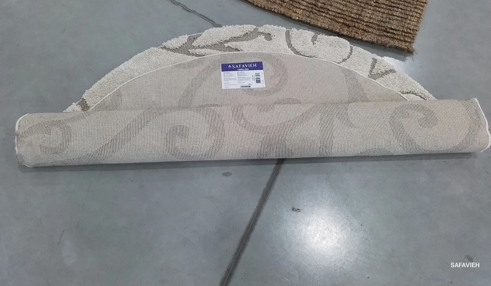 CREAM BEIGE 6'-7" x 6'-7" Back Stain Rug, Reduced Price 1172773886 SG455-1113-7R - Image 2 of 4