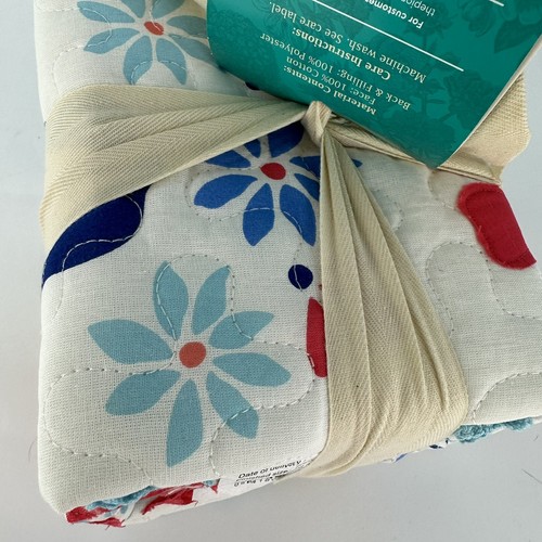 The Pioneer Woman Mazie Medallion Quilted Standard Size Pillow Shams 2 Shams - Picture 10 of 18