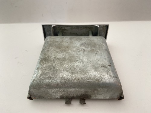 1940'S 1950'S STUDEBAKER COMMANDER CHAMPION ASHTRAY FACTORY ORIGINAL RAT ROD - Picture 5 of 7