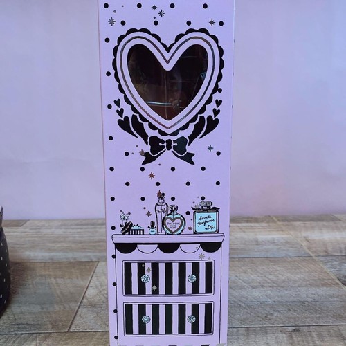Takara Tomy Neo Blythe CWC Limited LIL' Heart Milk Blythe Doll New Unopened - Picture 6 of 15