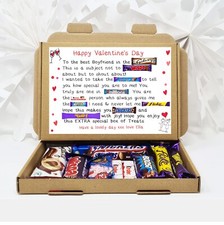 Personalisierte Valentinstag Schokolade Geschenk Leckerli Korb Umarmung in einer Box Ihn Ihr Gedicht