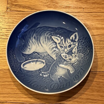 Vintage Royal Copenhagen 1971 Porcelain Cat Kitten Mothers Day Plate 6 