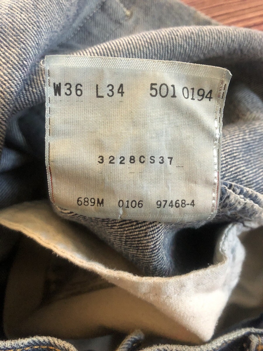 Levi's 501 Men's Size 36x34 (actual 35x32.5) Straight Fit Blue