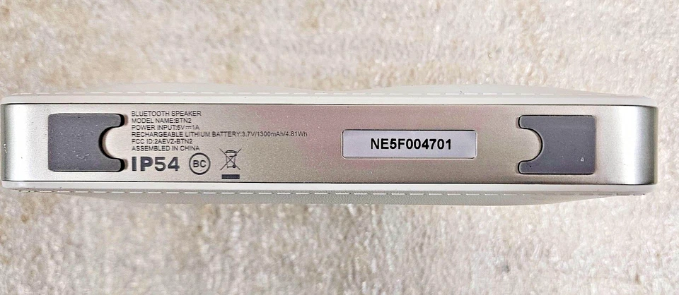 ESIEBTN2 - HITACHI BTN2 BTN2 Water-Resistant Bluetooth(R) Speaker BUNDLE - Image 3 of 4