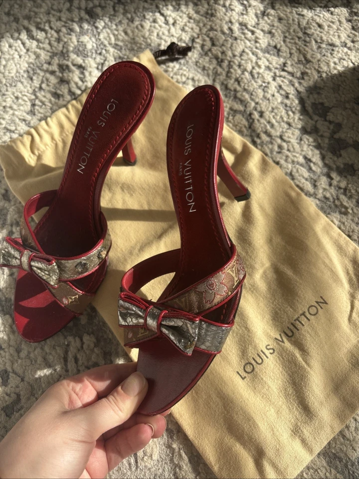 Louis Vuitton Takashi Murakami Cherry Mules Tacones Lona, Talla 37 Foto 2 de 4