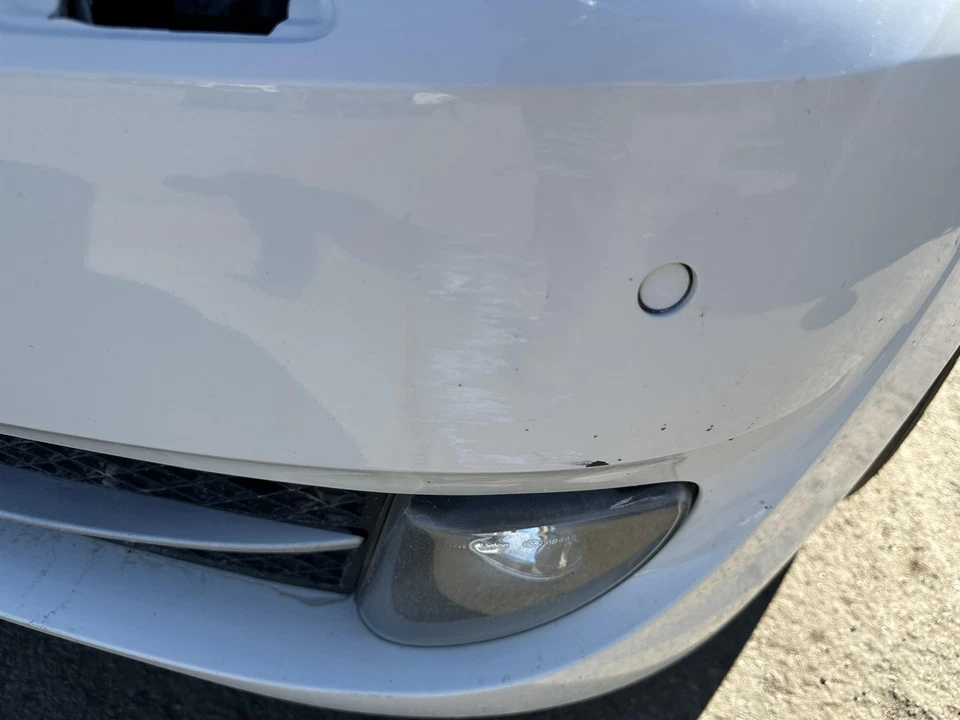 Used Front Bumper Assembly Front fits: 2012 Bmw 528I w/o M-aerodynamic package w Foto 3 de 4