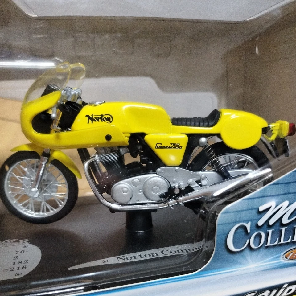 SOLIDO 1/18 Norton Command ion Racer Norton Command Miniature Solid Motorcycle B - Image 3 of 4