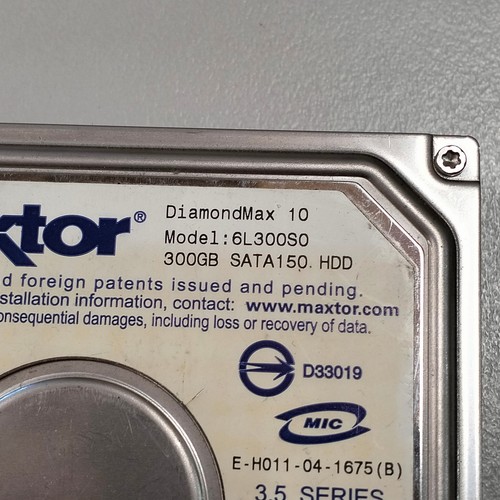 Maxtor DiamondMax 10 300GB 3.5" HDD SATA 1.5Gbps 16MB 7200 RPM 6L300S0 - Picture 2 of 11