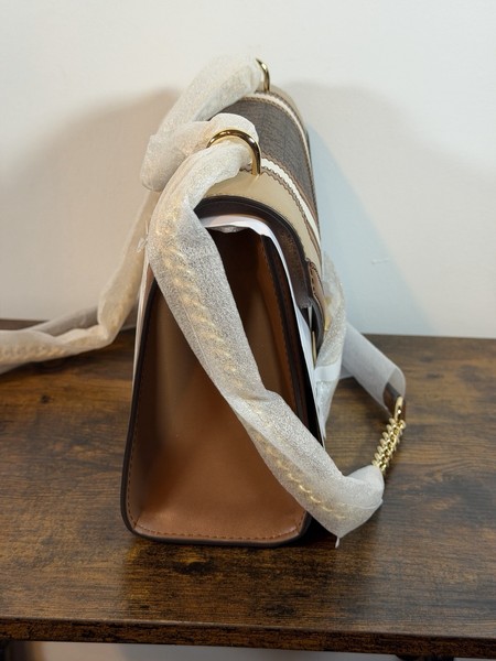 Bolso de Hombro con Cadena Michael Kors Mujer Marrón/Beige/Blanco con Solapa y Logo 4