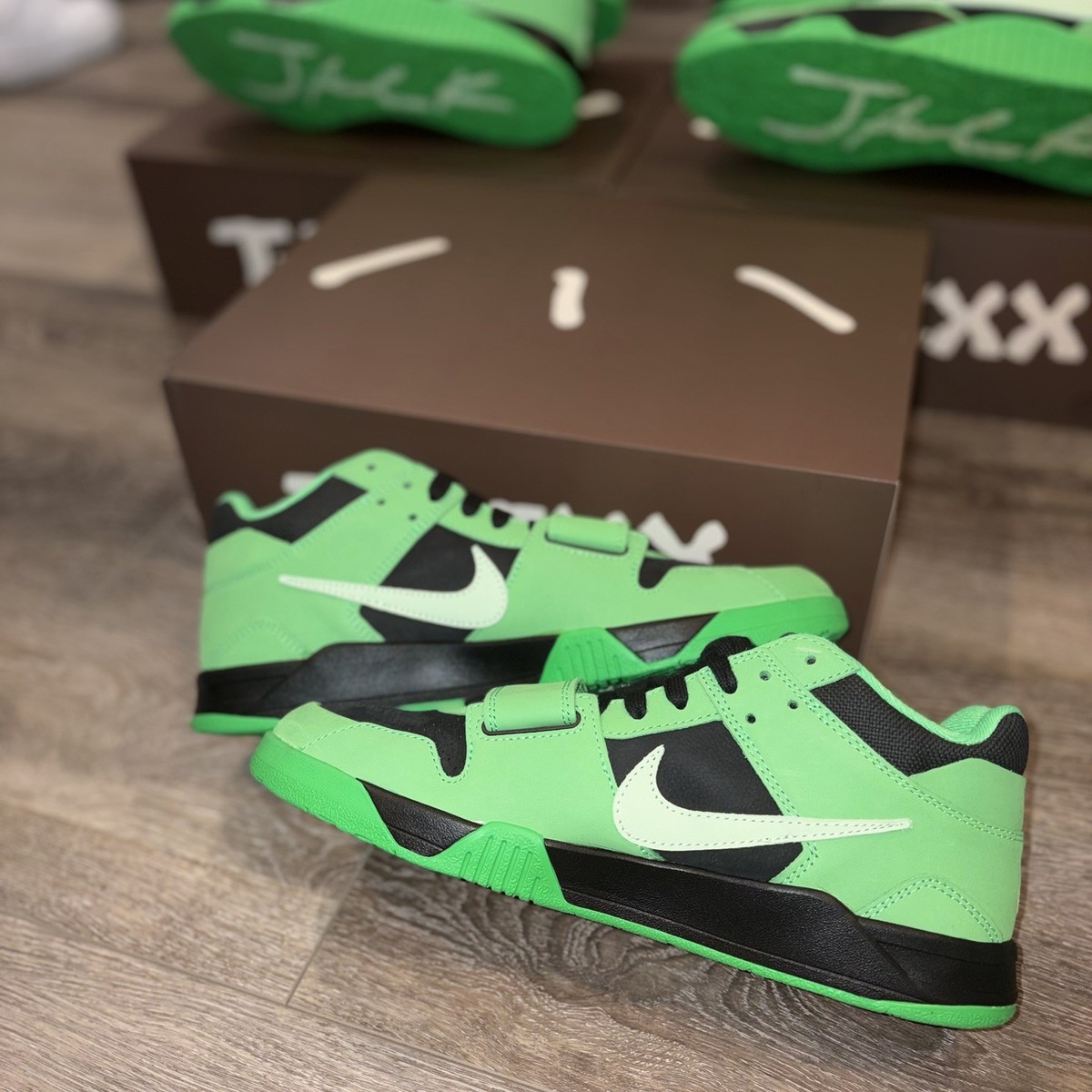 Travis Scott x Jordan CJ1 T-Rexx Green Spark IQ7634-001 Multiple