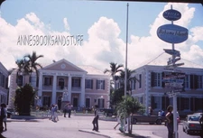 35 mm color slide * KODAK  SLIDE 1975 NASSAU BAHAMAS street scene Building Sign
