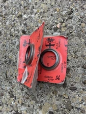 alfa 75 Alfetta Front Wheel Bearing Seals 60521293 Pair