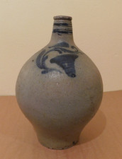 Originale große Westerwälder Steinzeug-Schnapsflasche