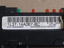 1999-2003 FORD F150 F250 UNDER DASH FUSE BOX ...