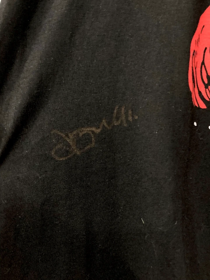 RARE The Used Entire Band Signed Autographed Tee T-Shirt with Bert McKracken M - Image 3 of 4