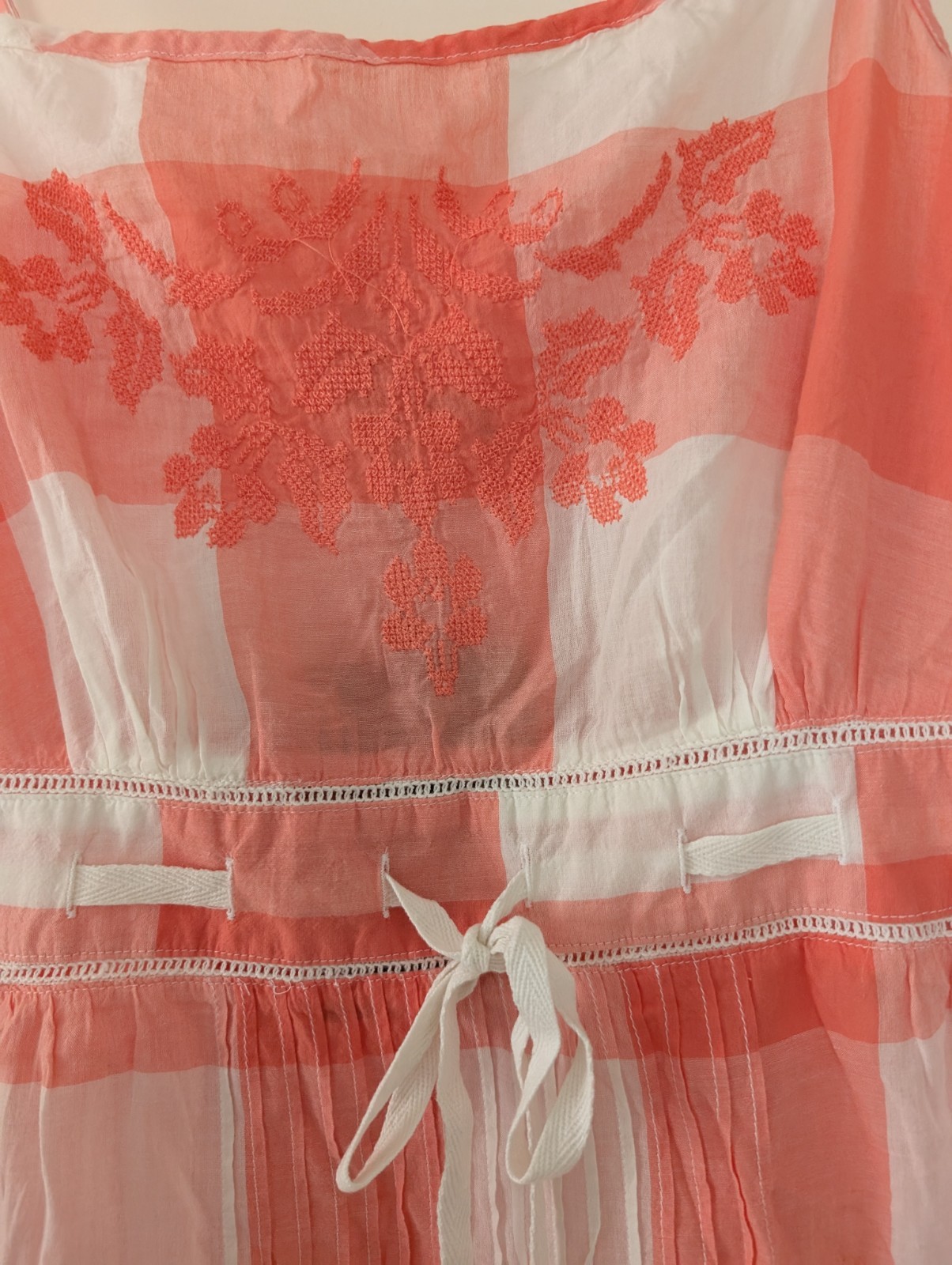 Photo 2/6