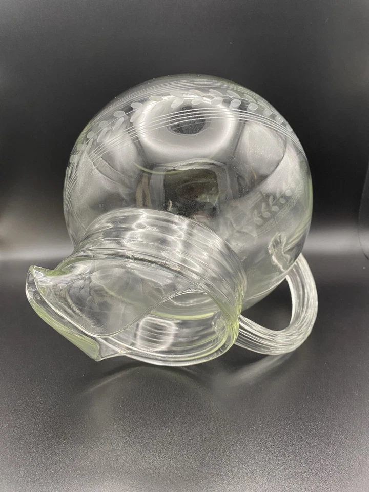 复古 Anchor Hocking 灰色切割 Laurel & Line 图案投手 7 英寸高 7 英寸宽 — 第 3/4 张图片