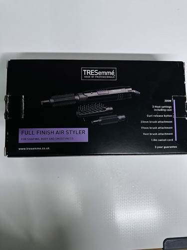 TRESemme 5265TU Full Finish Hot Air Styler Hair Brush With 3 Brushes plus Extras - Picture 2 of 15