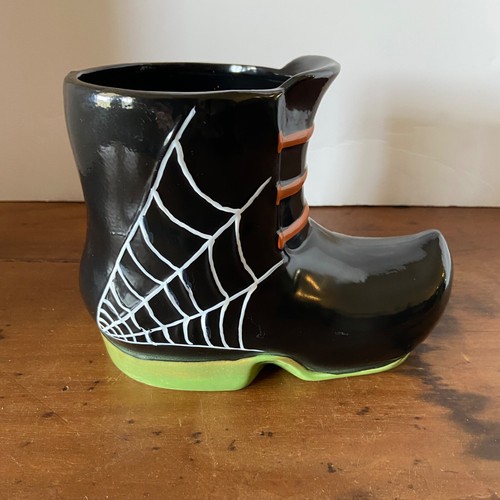 Yankee Candle Halloween Black 'Witch Boot"