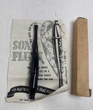 Vintage Conn song flute plays in the key of c with original box and instructions