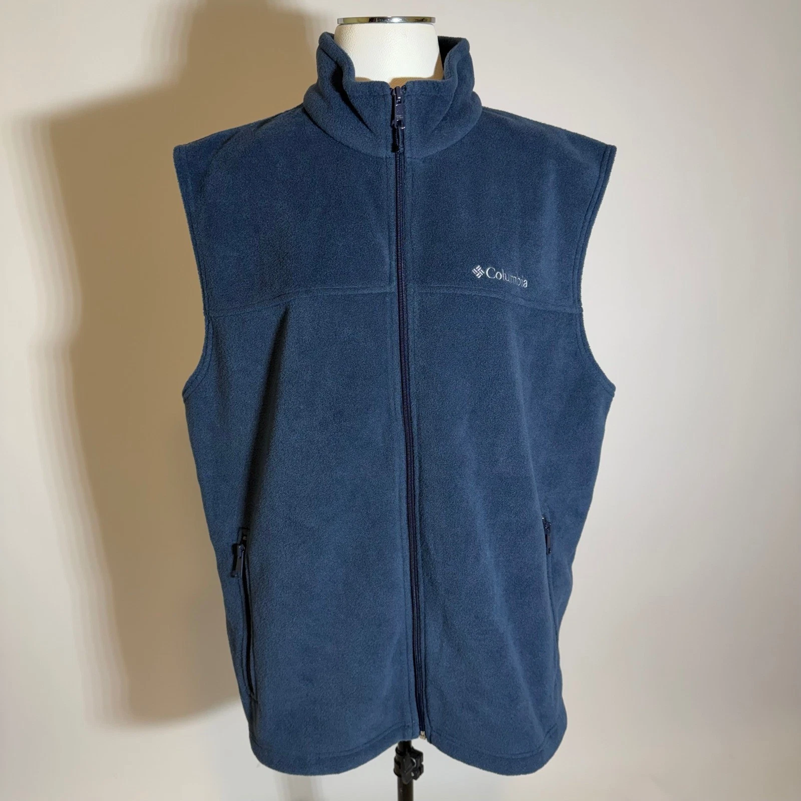 Columbia Blue Fleece Vest Full Zip Mens XL Pockets Outdoors Hiking Lightweight