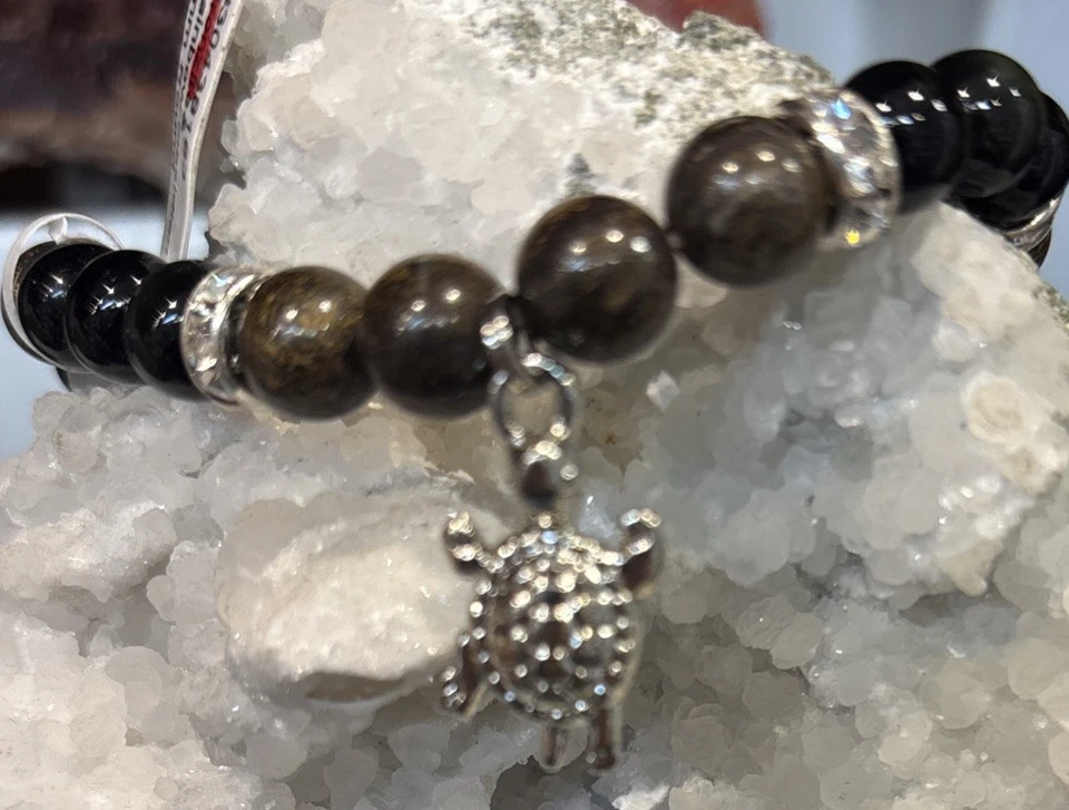 Круглый браслет из бронзита и радужного обсидиана 8 мм с подвеской в виде черепахи - Изображение 2 из 4