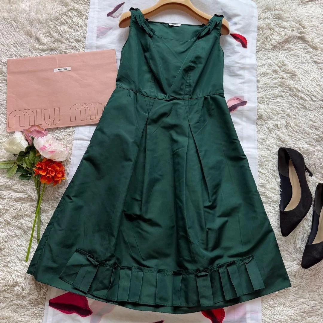 【美品】miu miu フレアワンピース Aライン　ミディ丈　M相当 プラダ MIU MIU女式连衣裙| eBay