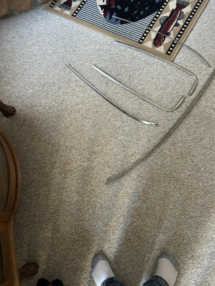 1972 To 1980 Dodge Pickup/ Ramcharger Front Windshield Trim - Image 3 of 3