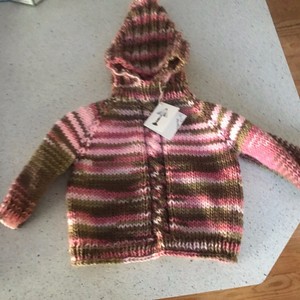 hooded baby sweater with back zipper