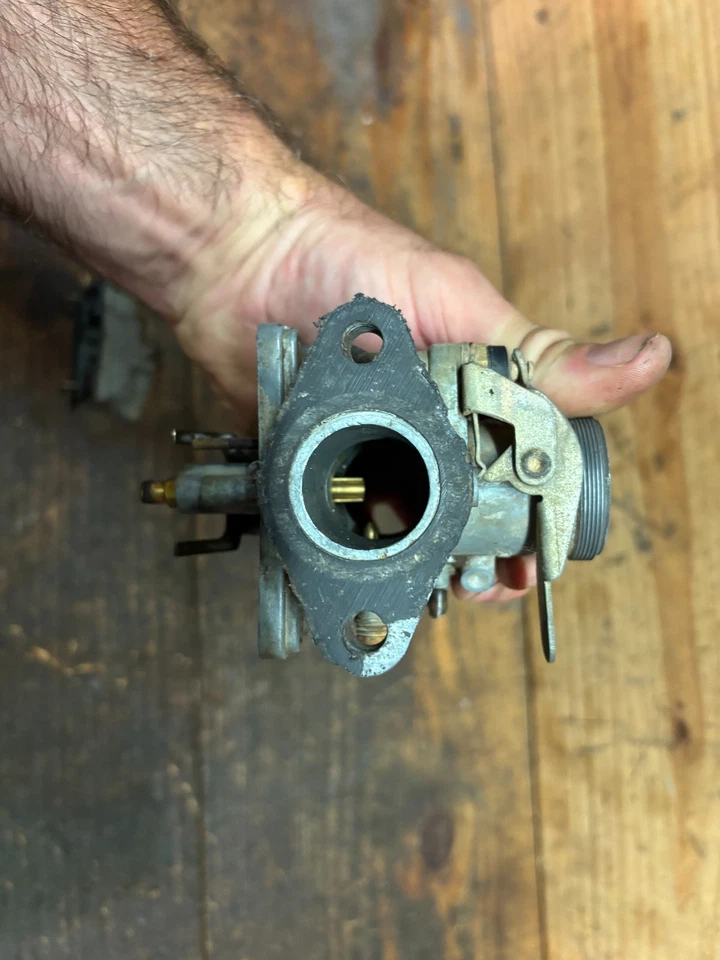 1970 Yamaha DT1 250 Carburetor Carb F  Mikuni DT1F  214 - Image 4 of 4