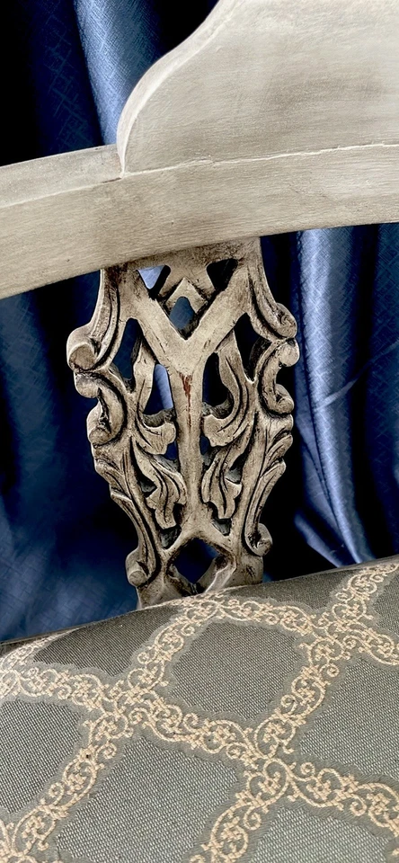 古董Chippendale手工雕刻实木球和爪脚转角椅 — 第 3/4 张图片