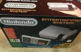 ****** NINTENDO CLASSIC MINI NES EU REGION FREE 2016 FIRST EDITION RARE ******