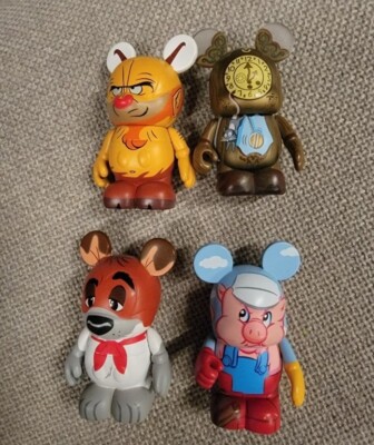Disney Vinylmation Lot of 4 Phil Three Little Pigs Hickory Dickory Dock Oliver