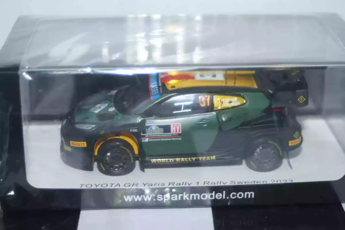 1/43 ベルテッリ スウェーデン spark TOYOTA GR Yaris Rally 1 #37