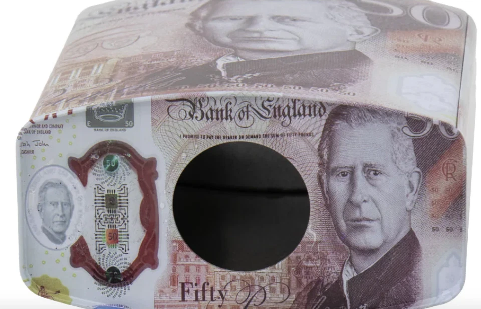 King Charles Tin Box Padlock Shape with Handle Pound Note Coin Money 16.5 x 9.5 - Image 3 of 4