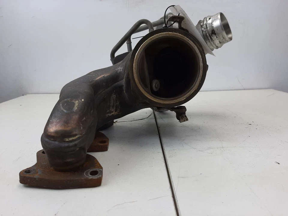 Volvo V60 Cross Country T5 2020 tracción trasera turbo y colector 314598415 Foto 2 de 4