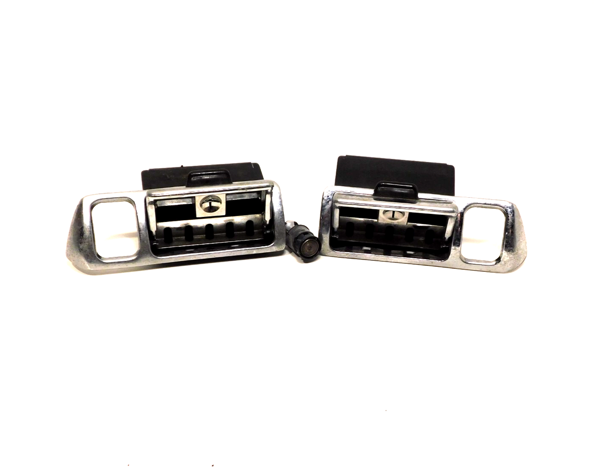 1987 ROLLS ROYCE SILVER SPUR REAR SEAT ASHTRAYS LIGHTER ASH TRAY