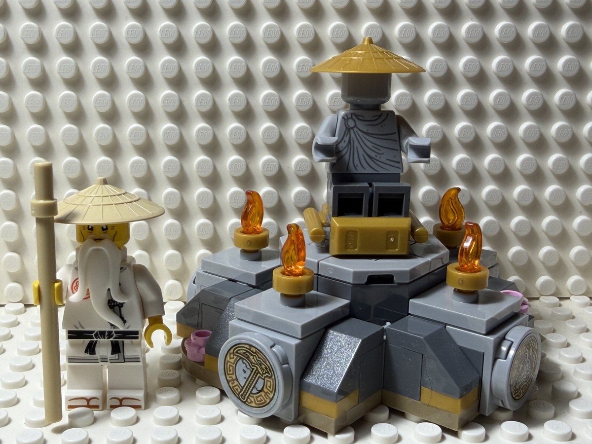 LEGO NINJAGO 71861 Master Wu Minifigure with Statue of First