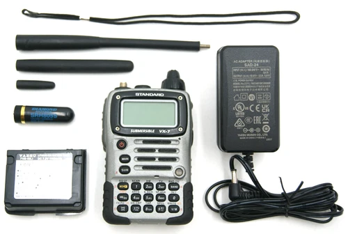 YAESU STANDARD VX-7 50/144/430MHz Triband Waterproof Radio Good Cond.