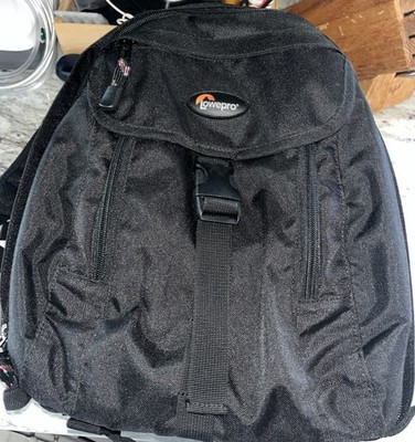 LowePro Micro Trekker 200 Water Resistant Camera Backpack - New