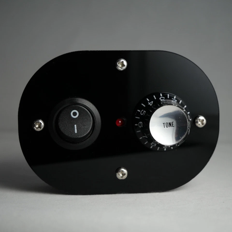 Black Acrylic Compact Midi Controller with 1 Latching Note Button  Potentiometer - Image 4 of 4