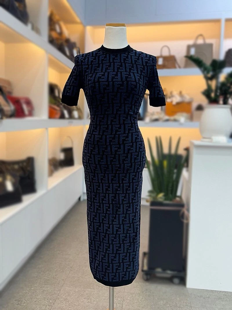 Abito midi in velluto con logo Fendi FF taglia 36 FZDA61 (44 XS) 126959970