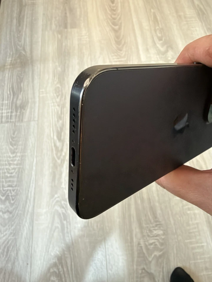 Apple iPhone 15 Pro · 256GB, photo 3 sur 3