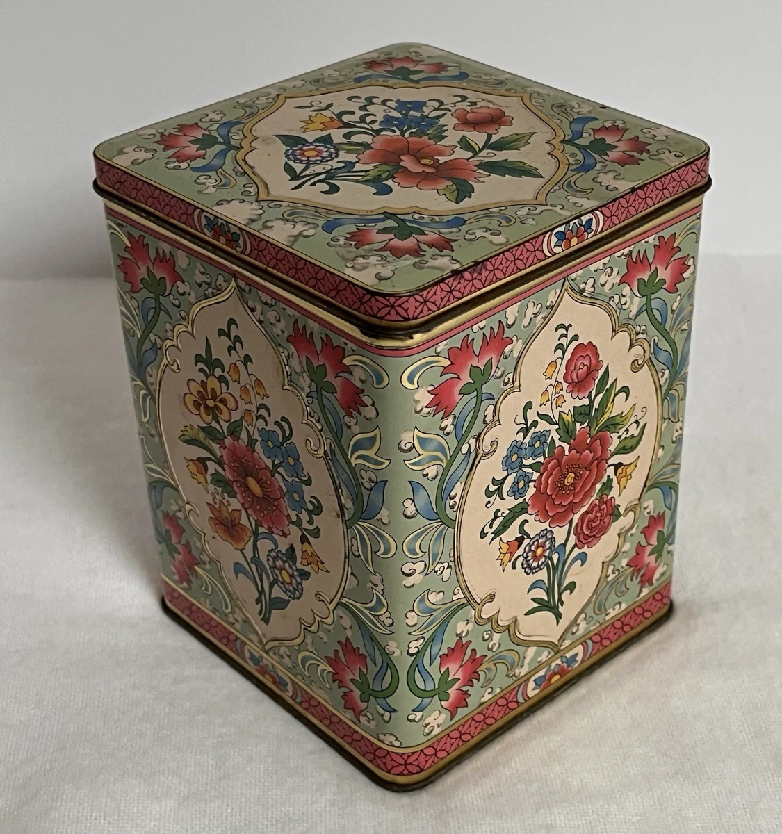 25+ Decorative Tin Collectible Tin Metalware for sale | Updated