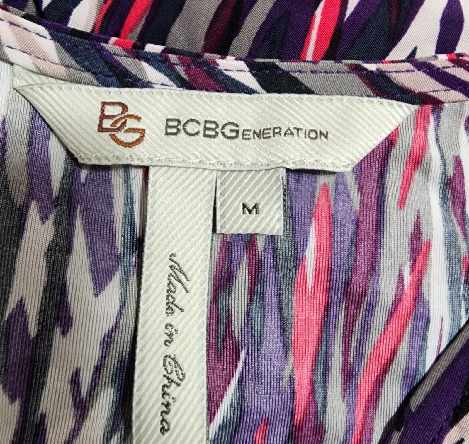 BCBGENERATION Size Medium Multicolored Ruched Bat… - image 12