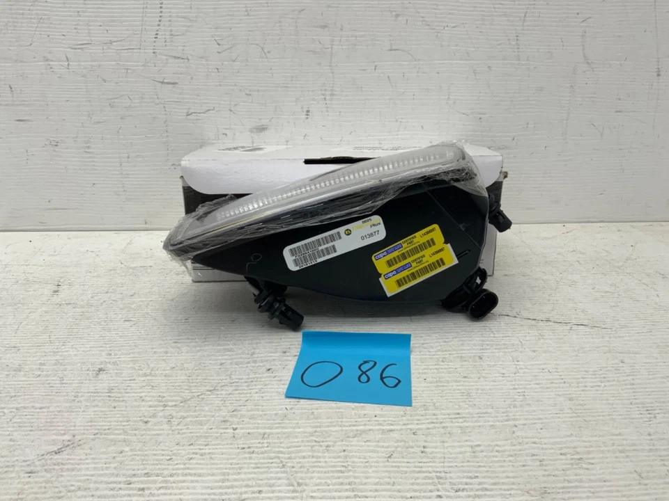 Faro antiniebla lado izquierdo ford explorer 2006-2010 Foto 4 de 4