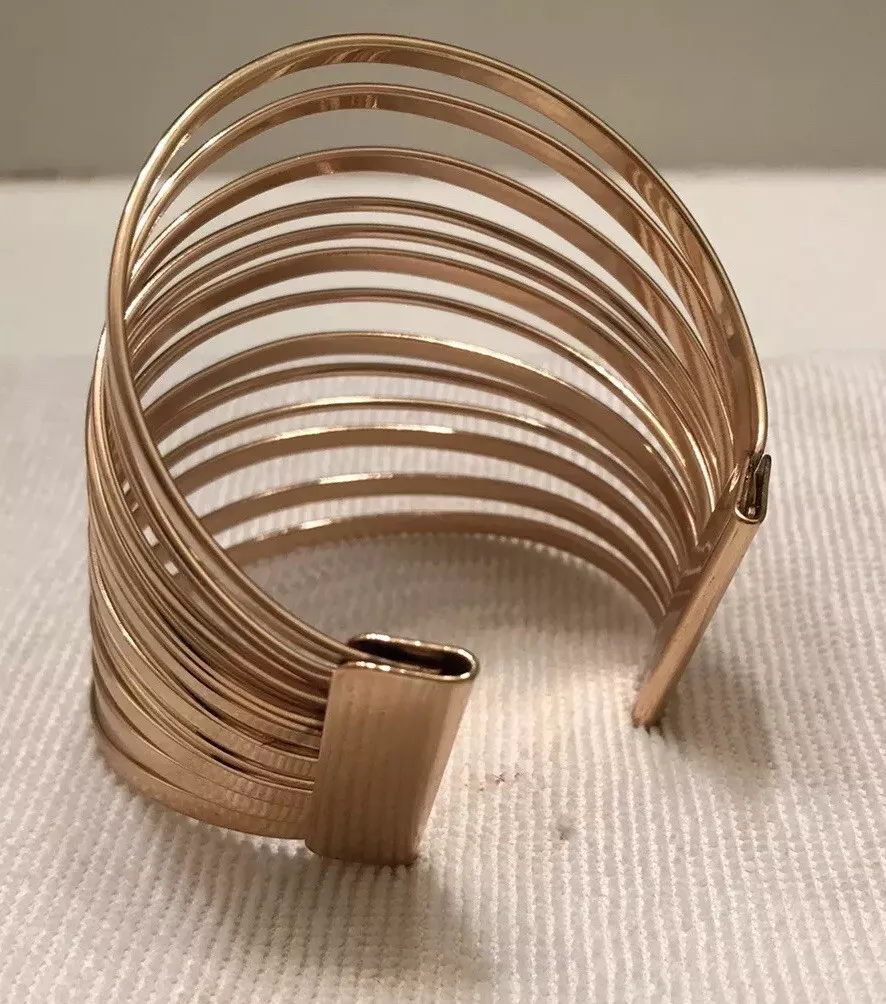 Paparazzi gold deals cuff bracelet