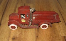  REPRODUCTION  ARCADE International Harvester Cast Iron Dump Truck-Wrecker