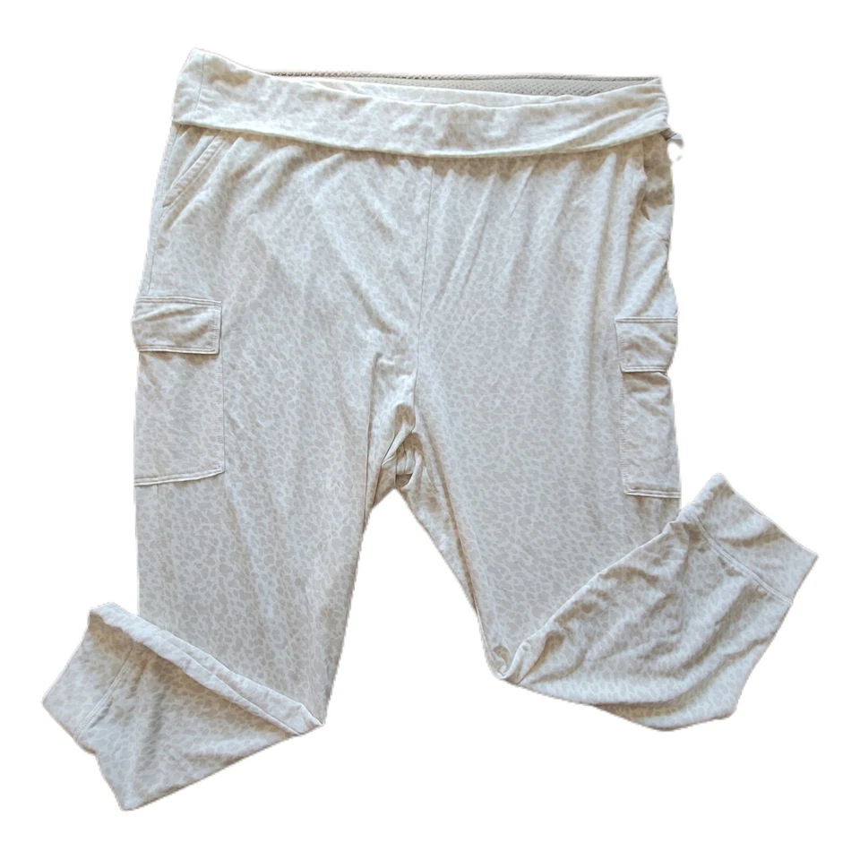 Leggings activos Old Navy para mujer 3X Plus beige estampado animal jogger tiro medio  Foto 2 de 4